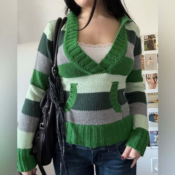 Urban Heritage Sweaters - Urban Heritage Green and Gray Striped V-Neck Sweater